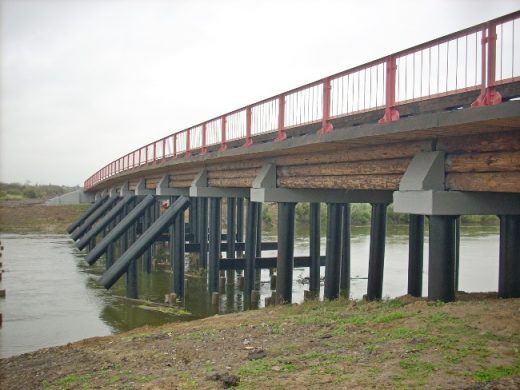 Мост через реку Исеть в Шатровском районе